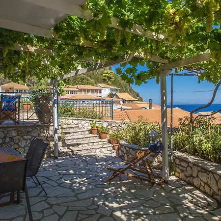 Pantazis In 4* Áyios Nikítas