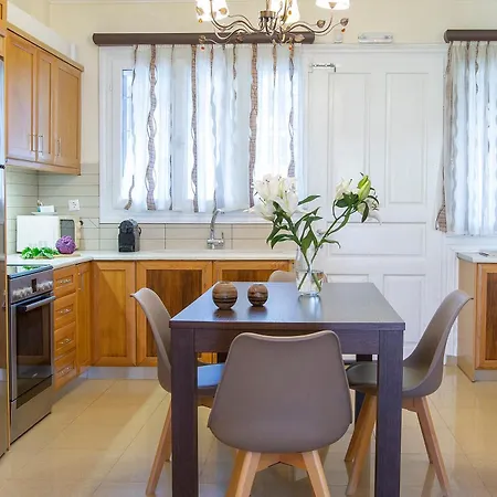 Pantazis In 4* Áyios Nikítas