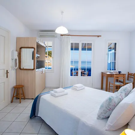 Aparthotel Pantazis In *